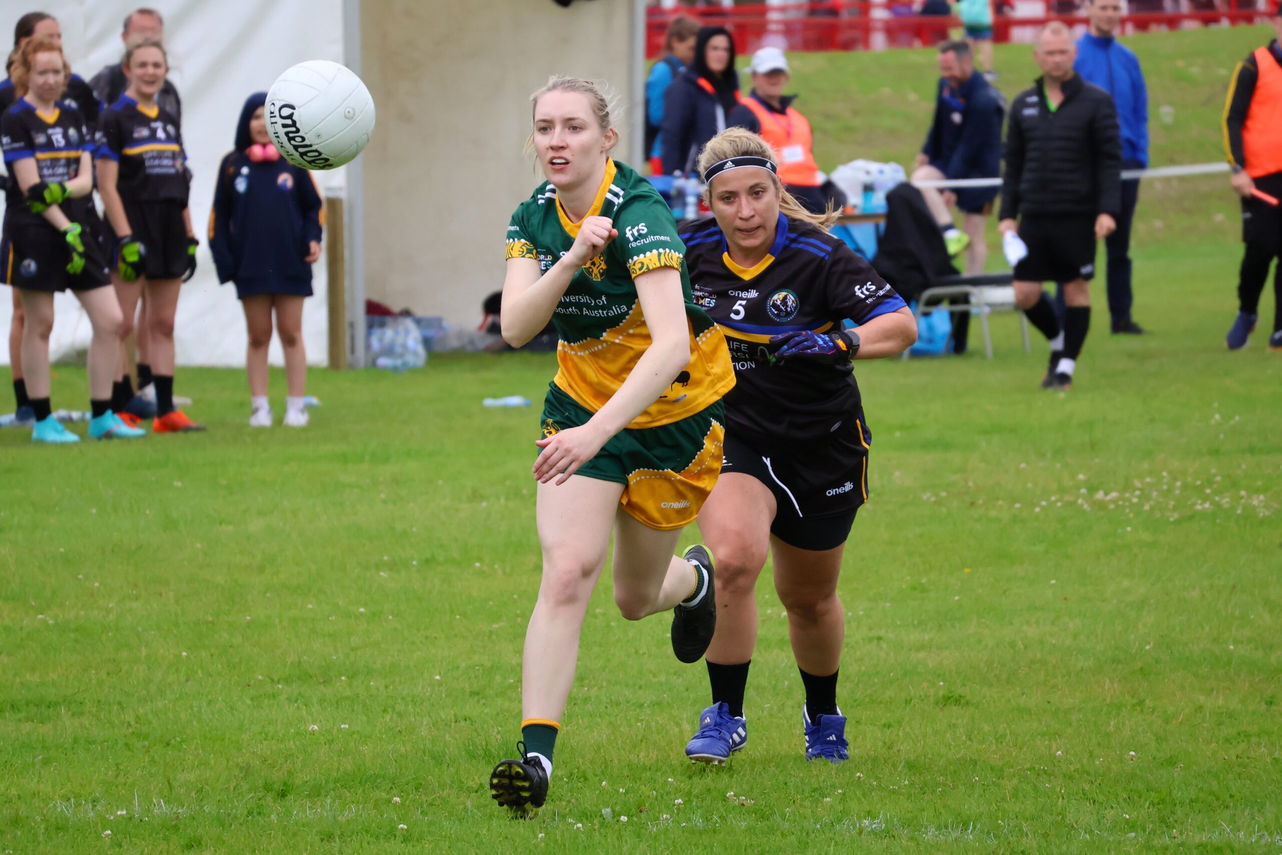 Tamara Knox playing for the Australasia international-born women's football team